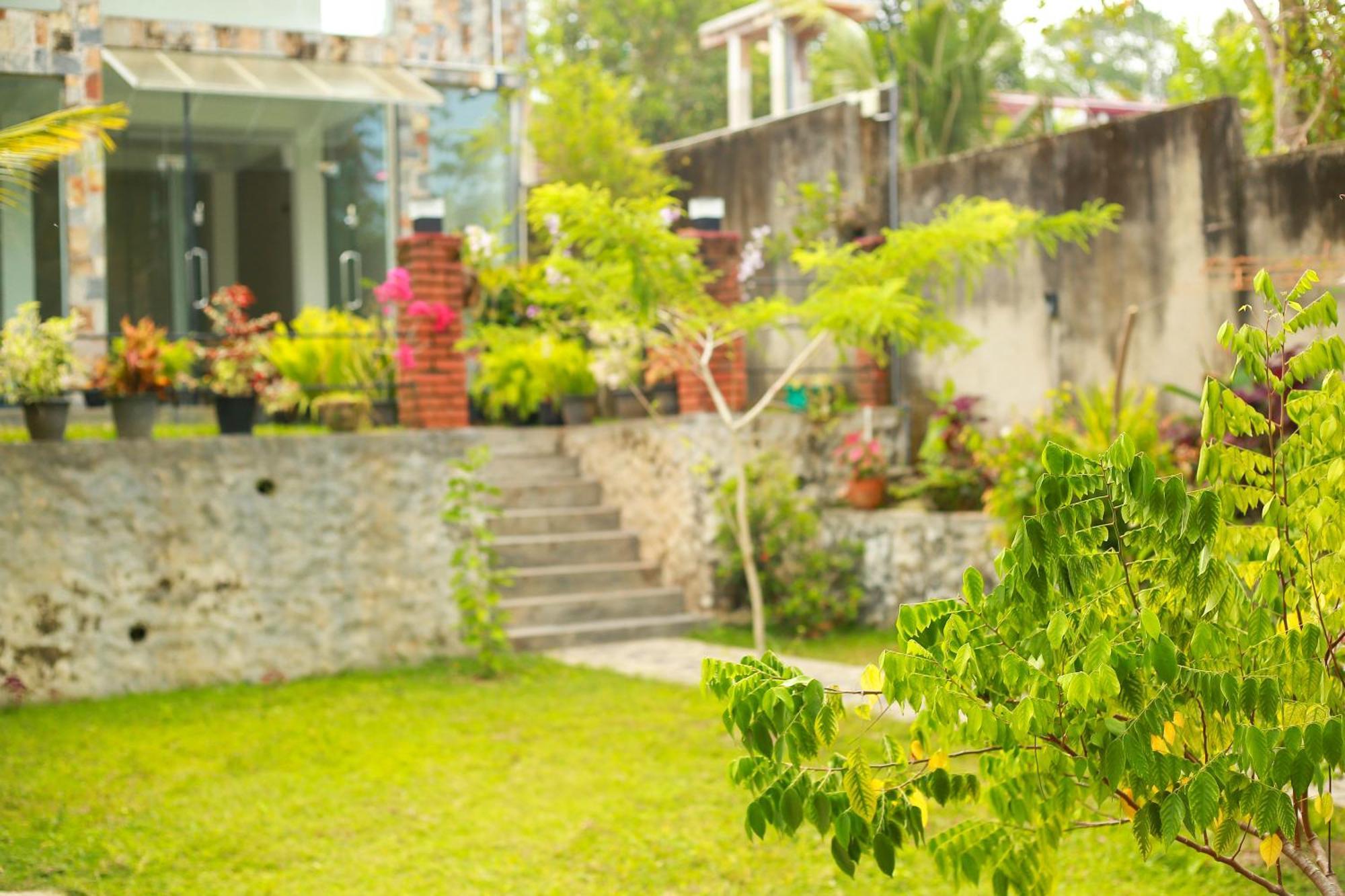 The Blue Haze Weligama Hotel Exterior photo